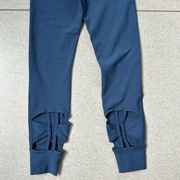 NEW Calme by Johnny Was Cutout High Waist Gym Yoga Leggings in Midnight Blue XS - Picture 11 of 15